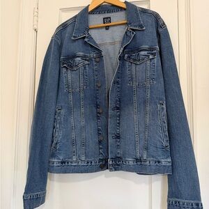 GAP Men’s Classic Blue Jean Jacket